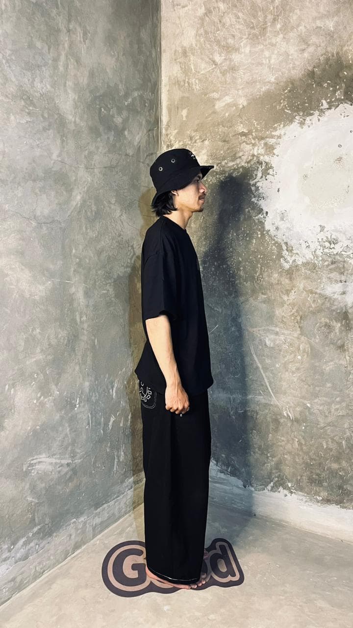 Ascent Tee — studio side view